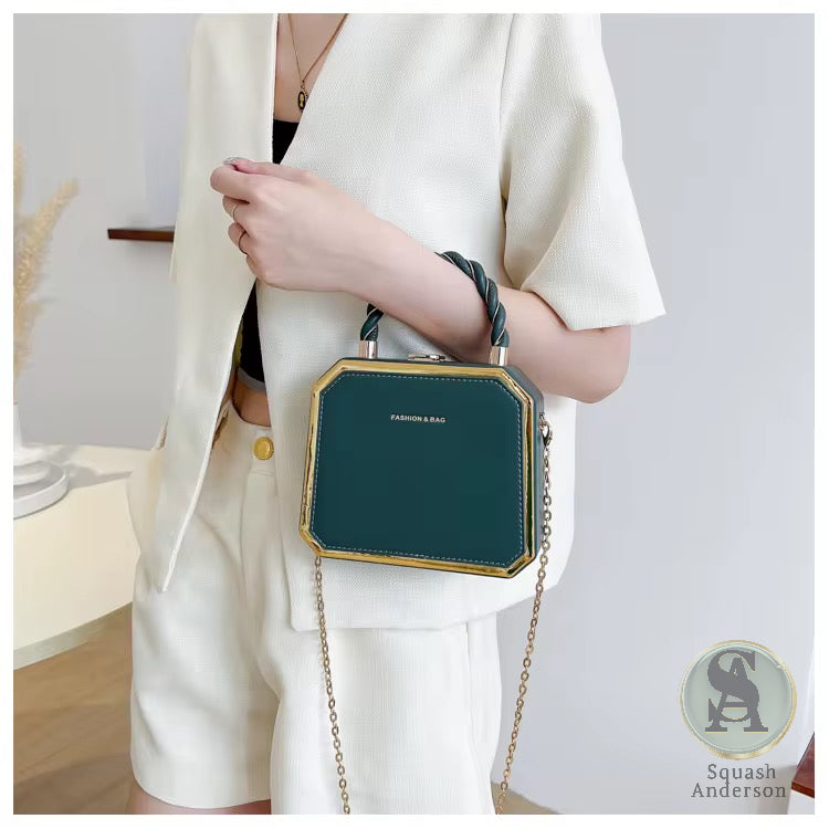 The Riviera Box Bag – Structured Leather Purse – 9×6in image 8