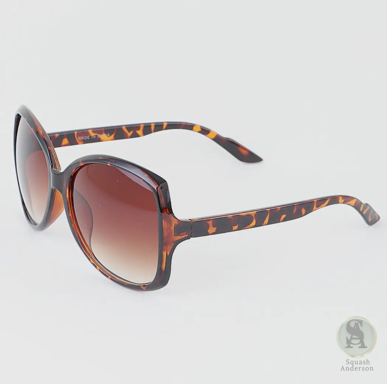 Oversized Gradient Butterfly Sunglasses